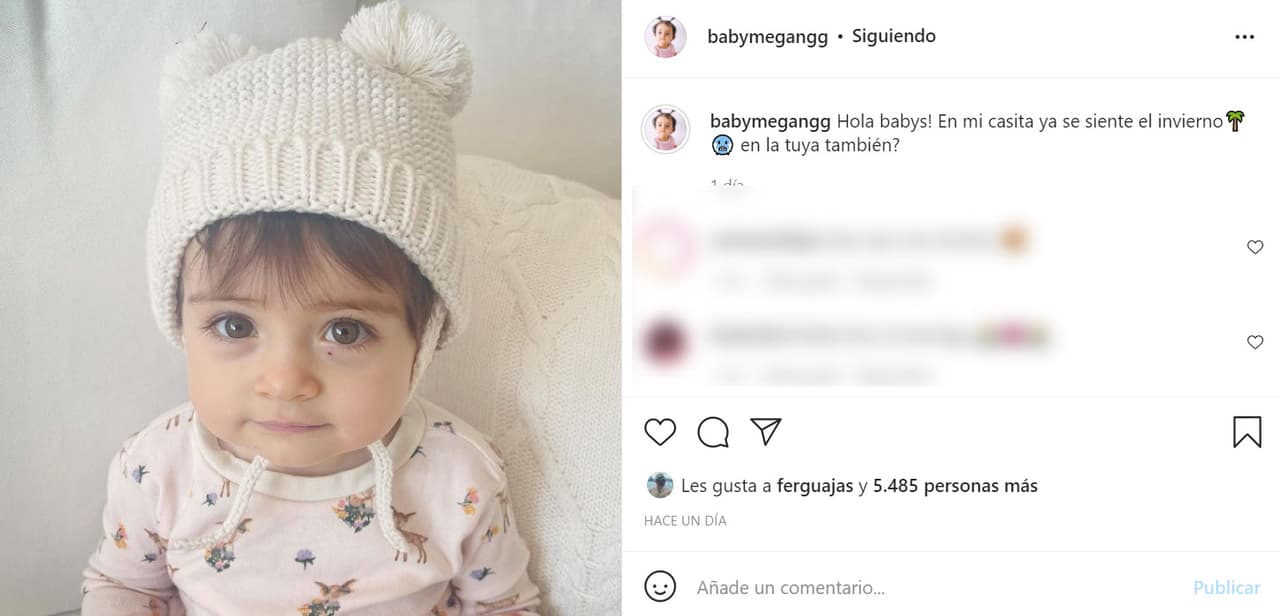 Luego de la tarde de compras, en la cuenta de Instagram de la bebé, administrada por su madre, la pequeña también se dejó ver con el gorro que eligió y en el pie de foto escribió: "En mi casita 
<b>ya se siente el invierno</b>, ¿en la tuya también?".