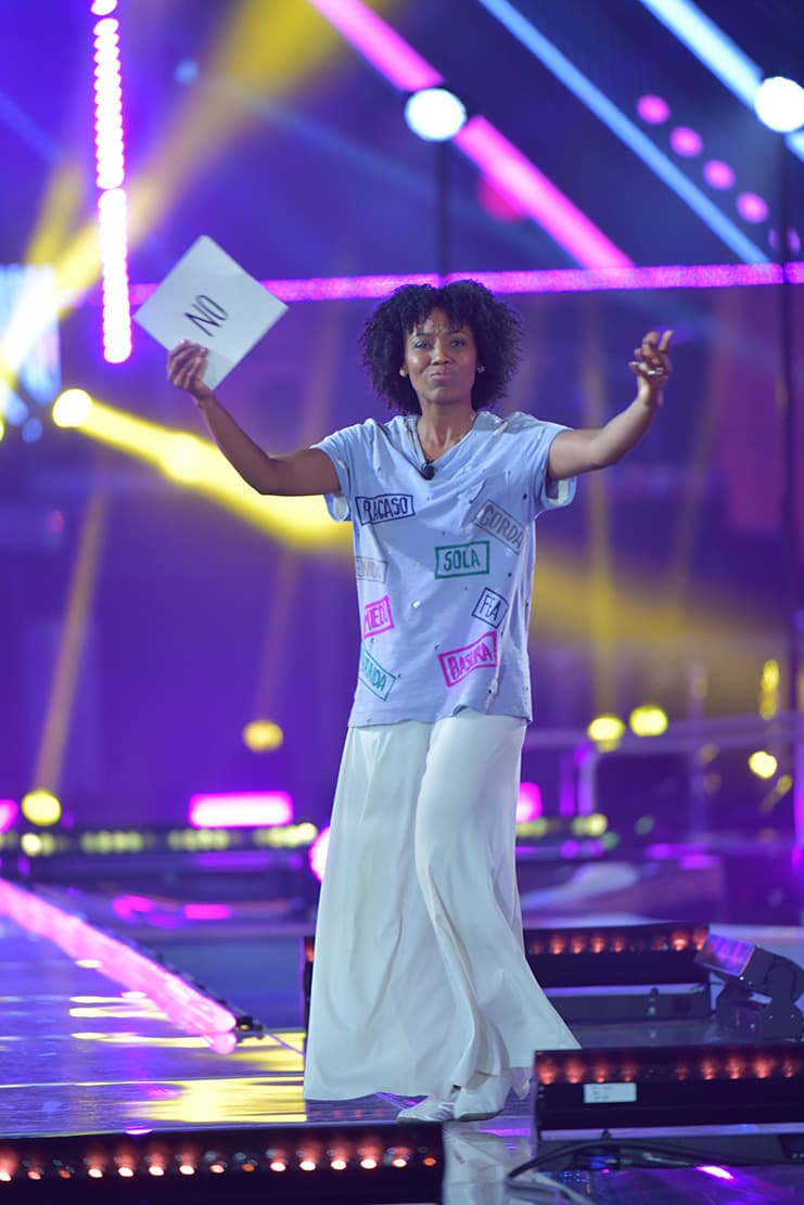 Jessica dice que el problema está en tratar de cubrir las expectativas de lo que la sociedad dice que está bien: "A veces uno se siente incapaz, a veces uno se siente que no tiene ese potencial, de que tu color, de que tu pelo, que eres gorda, que eres chiquita, que no eres alta, eso te baja el autoestima porque tú no eres eso (que están mostrando los medios)", dijo.