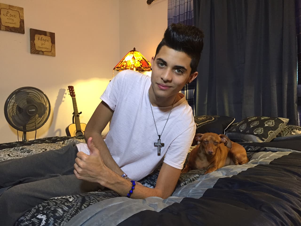 El cubano es un amante de los animales y no lo esconde. Sus dos grandes amores son Kiara y Nena. ¿Quién no se enamora de estas dos bellezas?