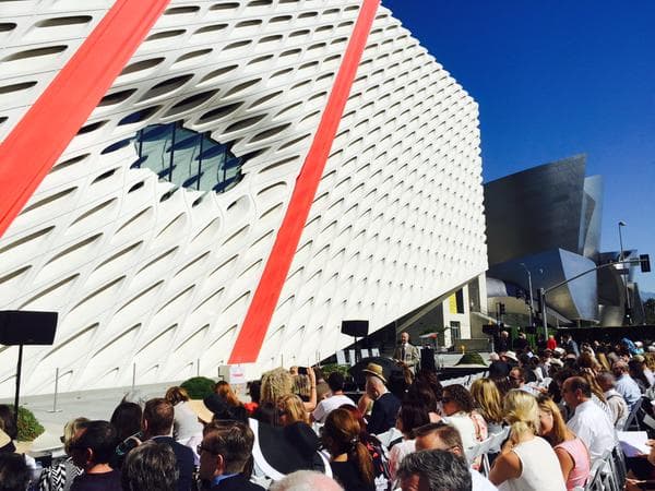 Abre sus puertas al público el museo 'The Broad' en Los Angeles