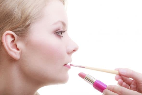 Soledad explica que a la tez clara u oliva le quedan de maravillas los labiales coral, melocotón y rosado.