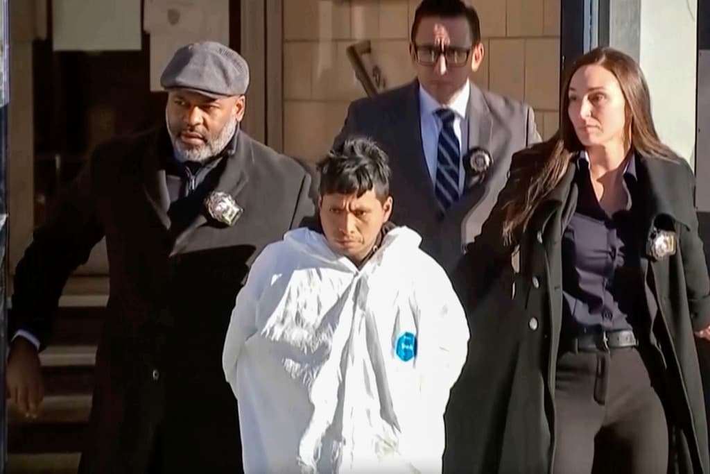 Identifican a la mujer que fue quemada viva en el metro de Nueva York