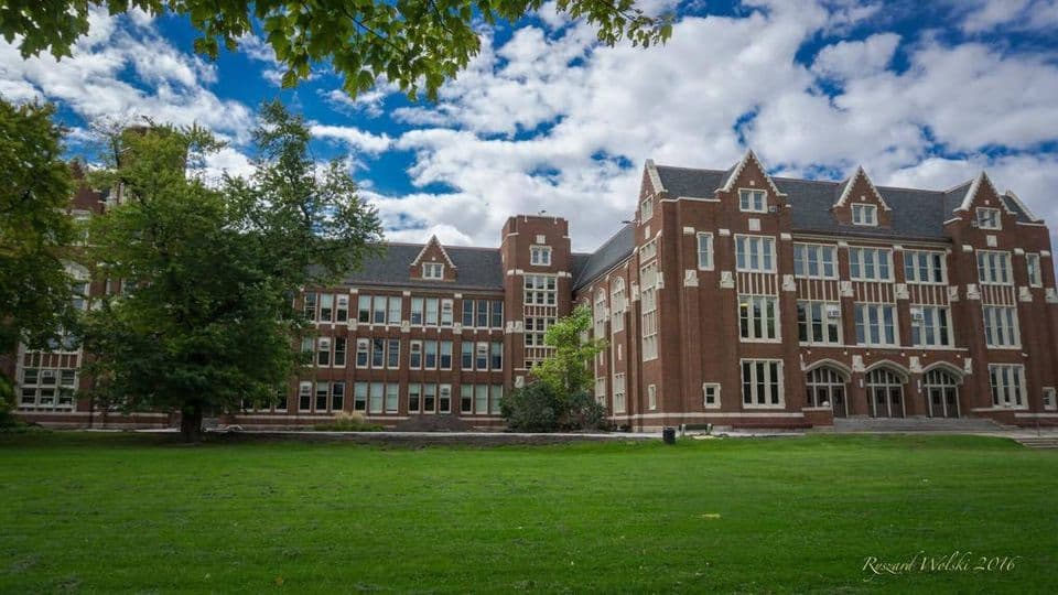 No sorprende encontrar a la secundaria Lane Technical entre las mejores escuelas de Chicago, según el análisis nacional del sitio de noticias U.S. News and World Report.