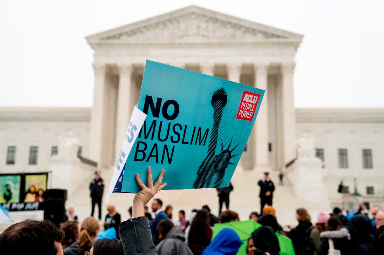 La decepción de los opositores de Trump con el fallo de la Corte Suprema que valida el veto migratorio a países musulmanes