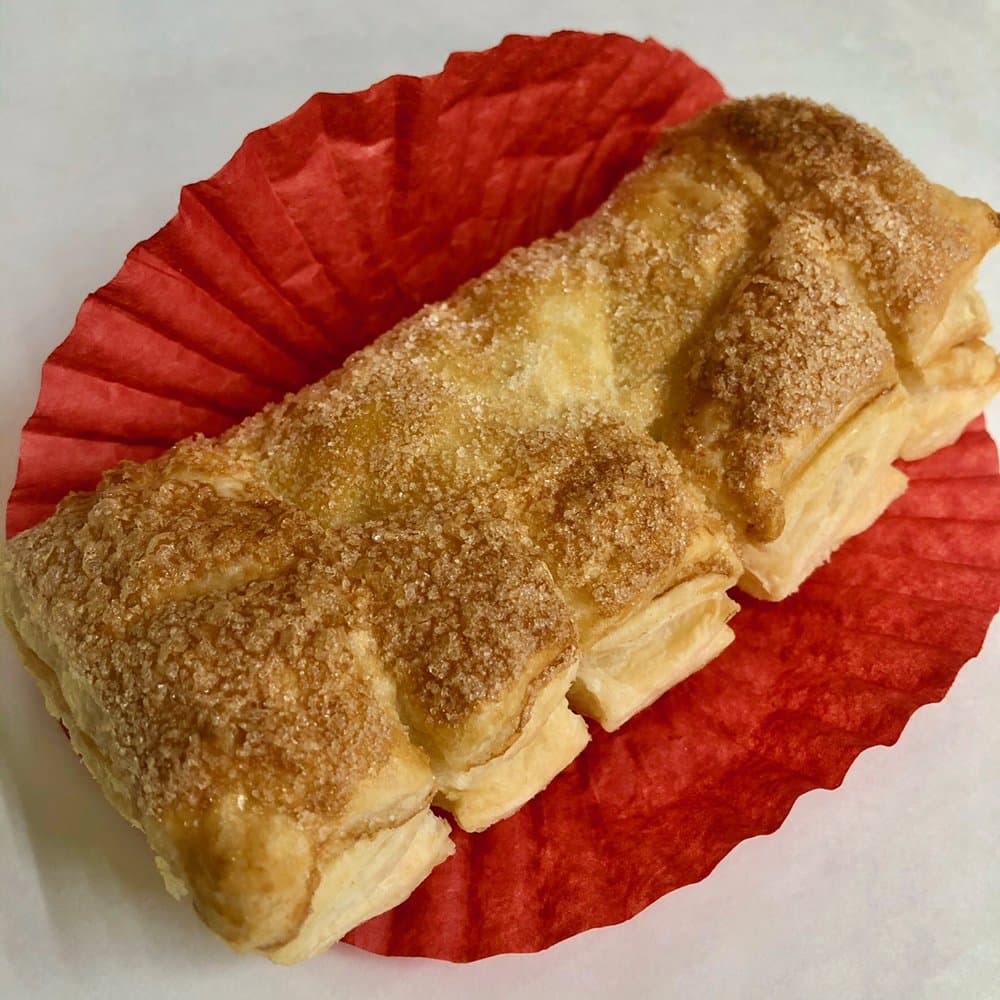 <b>Balcazar Bakery </b>
<br>
<b>Dirección</b>: 2014 Catskill Court. Raleigh, NC
<br>
<b>Teléfono</b>: (919) 389-0701
<br>
<b><a href="https://www.yelp.com/map/balcazar-bakery-raleigh-2">Cómo llegar</a></b>
<br>
<br>Panadería que ofrece productos de pan y gallestas internacionales.