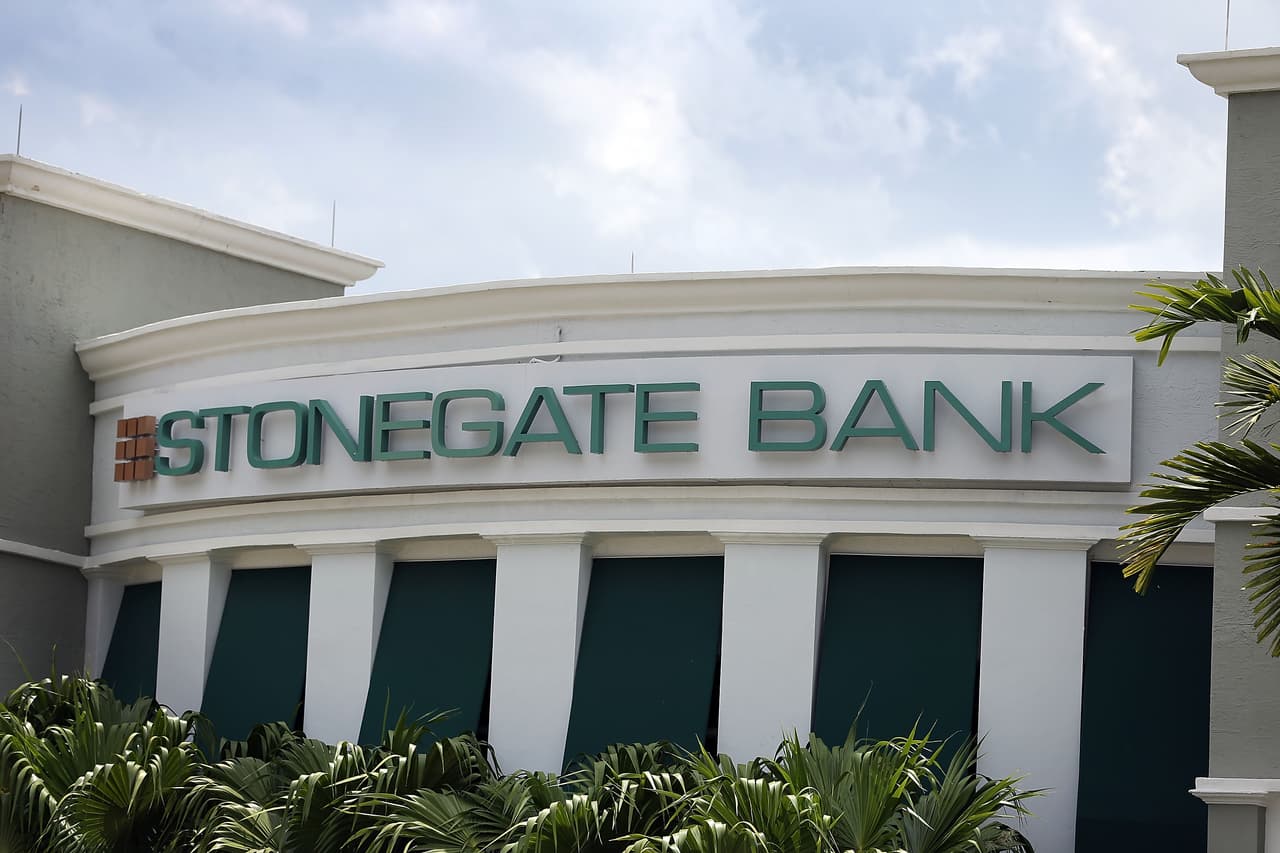 Banco estadounidense permitirá tarjetas de débito de Cuba