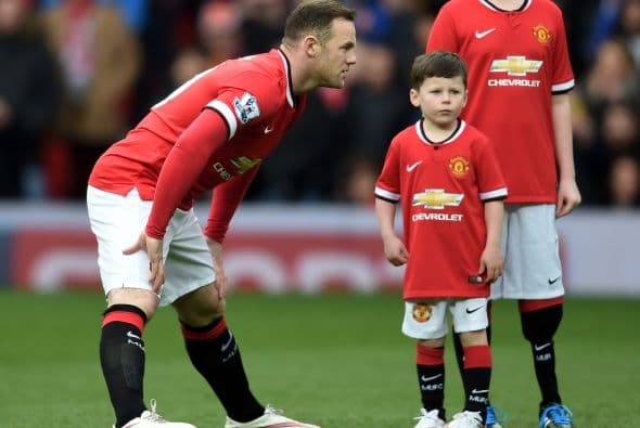 Hijo de Rooney, la nueva estrella de Manchester United