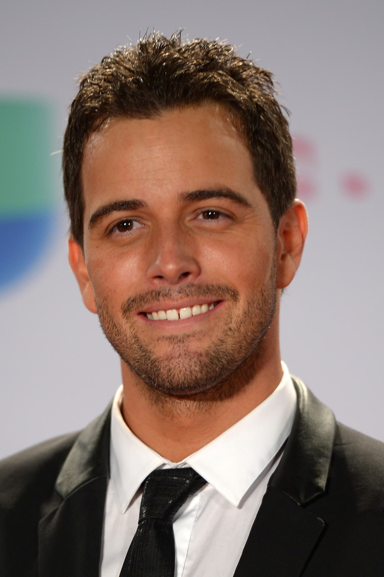 El actor Mane de la Parra, recordado por telenovelas como 'Cachito de cielo', es hermano de una famosa directora de orquesta.