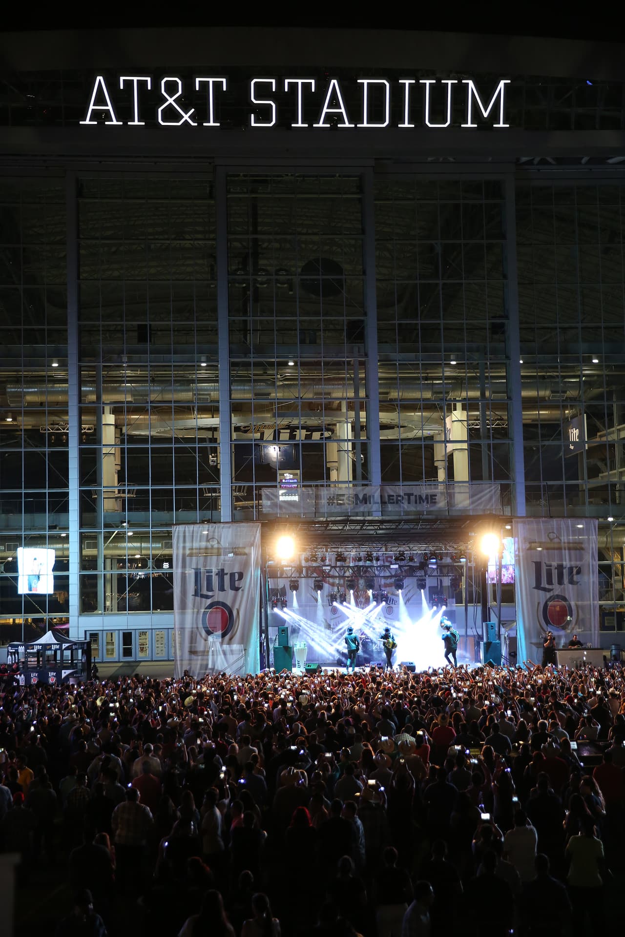 Cerraron con broche de oro serie de conciertos originales de 'Miller Lite'