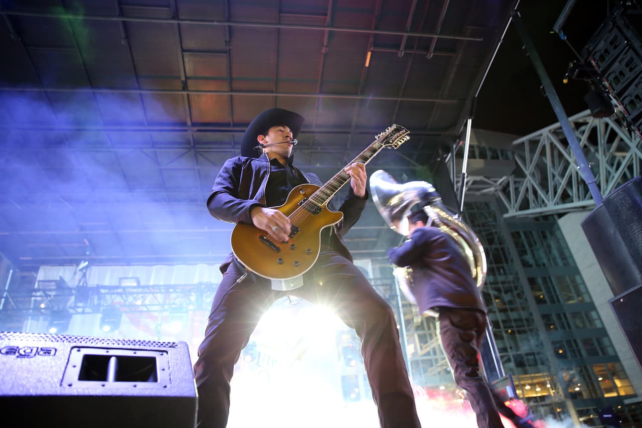 Cerraron con broche de oro serie de conciertos originales de 'Miller Lite'