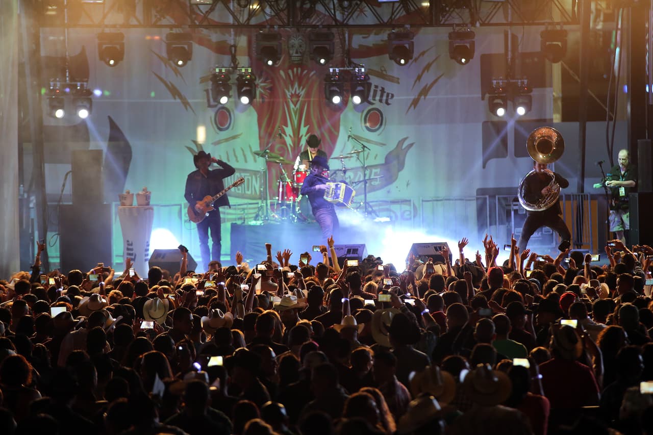 Cerraron con broche de oro serie de conciertos originales de 'Miller Lite'