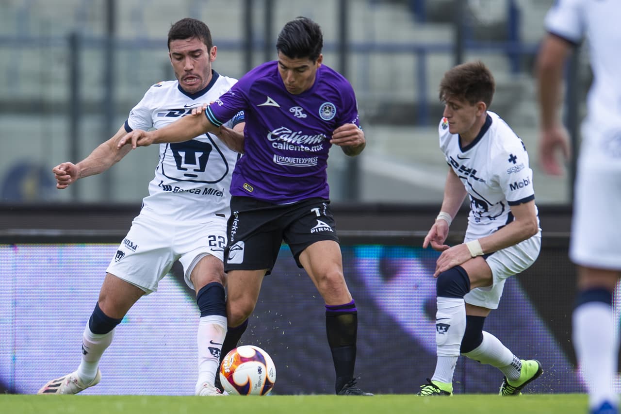 Con goles de Facundo Waller, Carlos Gutiérrez y Emmanuel Montejano, los Pumas de la UNAM se imponen como locales ante Mazatlán y consiguen su primera victoria en el torneo Guard1anes 2021.
