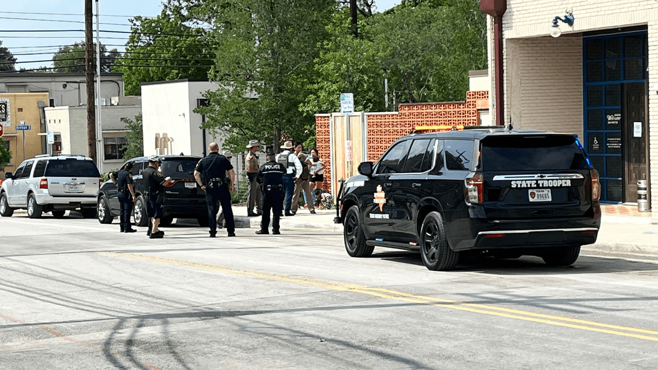 Detienen en San Antonio a conductor de camioneta tras reporte de un secuestro en Oklahoma