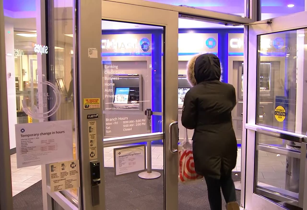 Banco Chase cierra varios cajeros automáticos en NY durante la noche