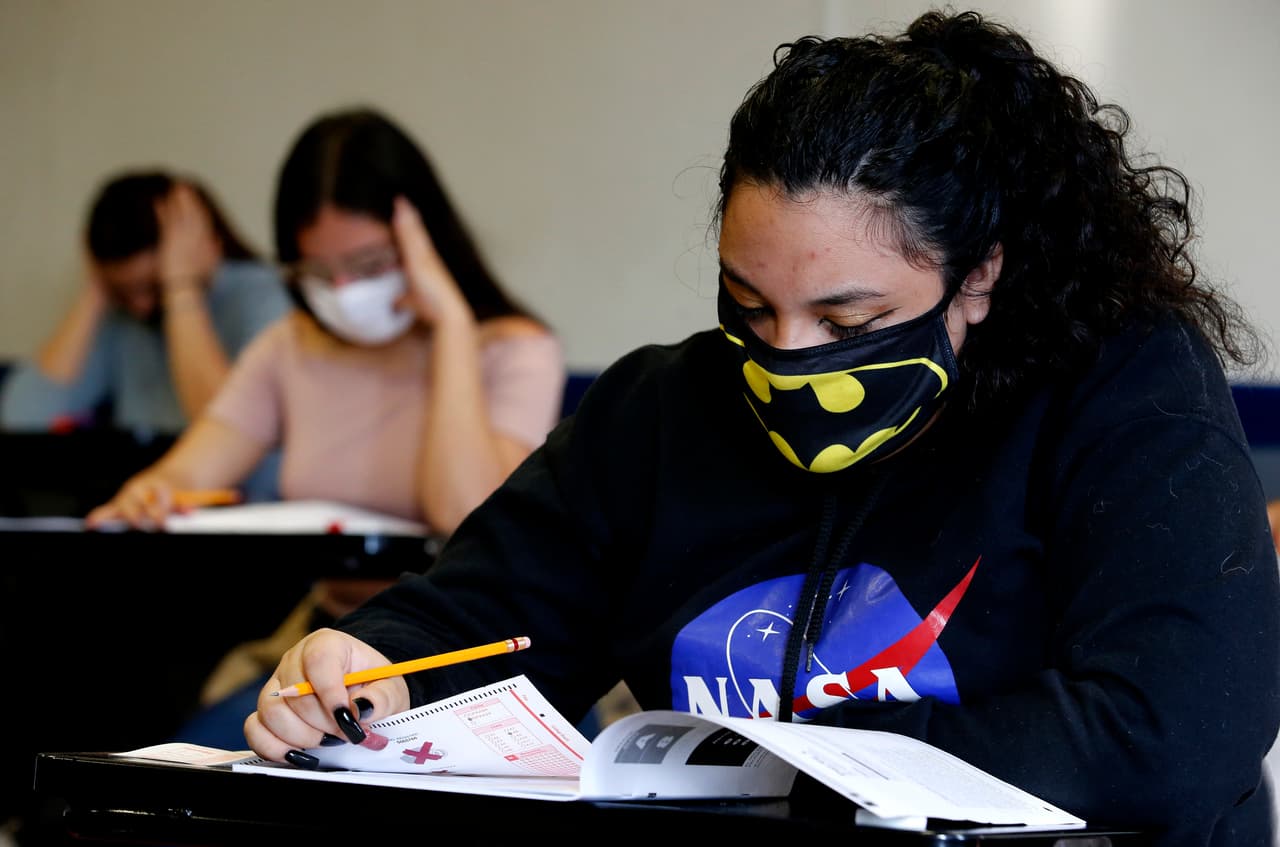 Los demócratas de Texas apoyan a los maestros que advierten sobre los riesgos de volver a clases