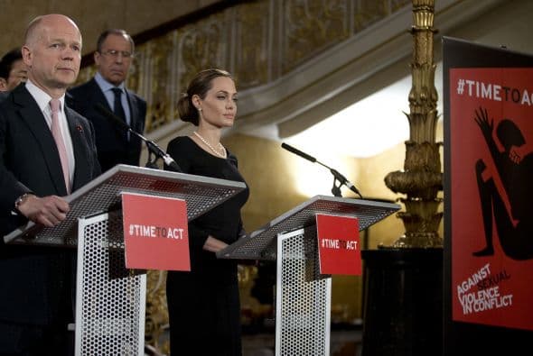 "Las violaciones no son un asunto que afecte solo a las mujeres, sino que se trata de un problema global, que debe ocupar lo más alto de la agenda política", dijo la actriz en su discurso.