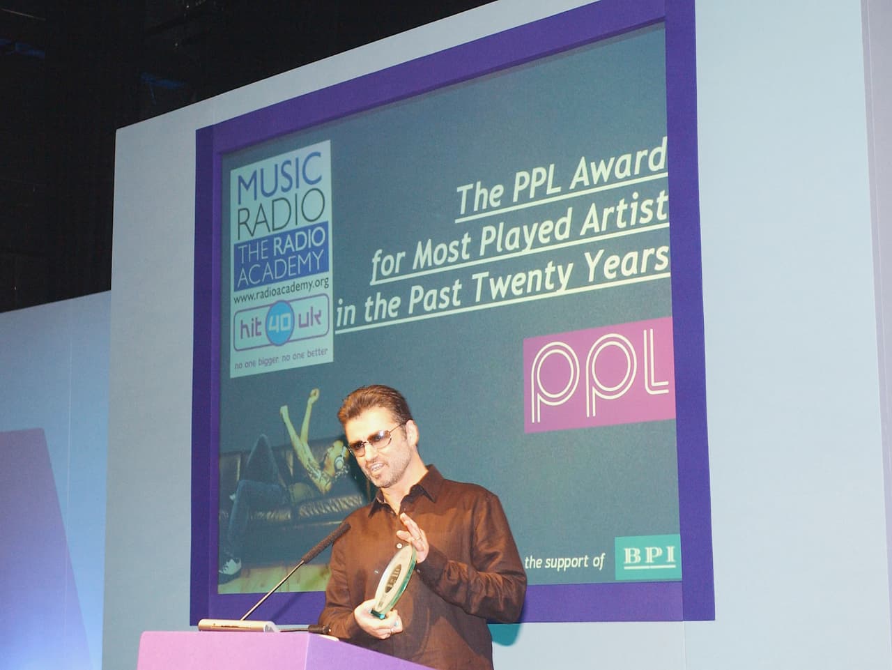 En el 2004 fue reconocido como el artista que más se había escuchado en la radio británica en los pasados 20 años. Elton John quedó en segundo lugar.