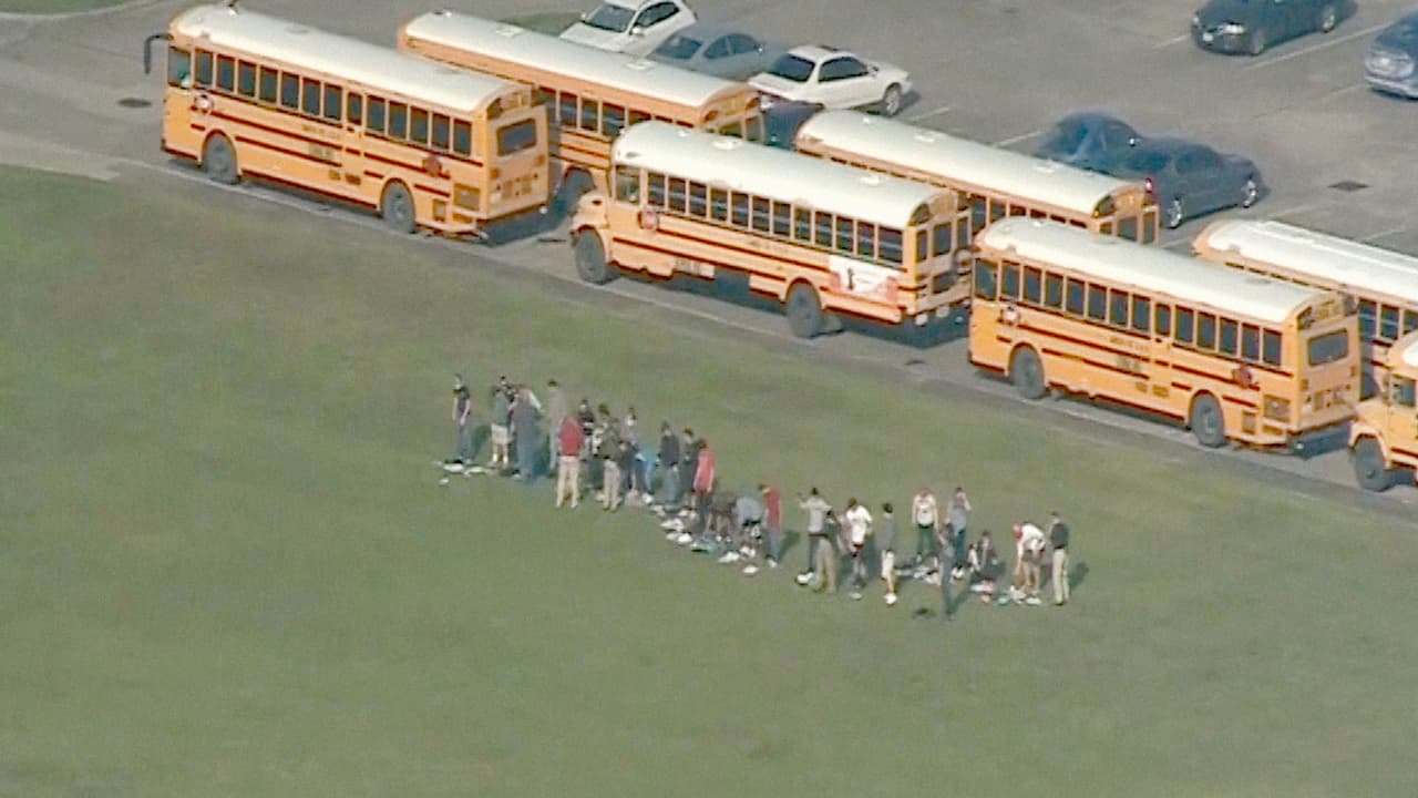 Pagourtzis no tenía antecedentes criminales.