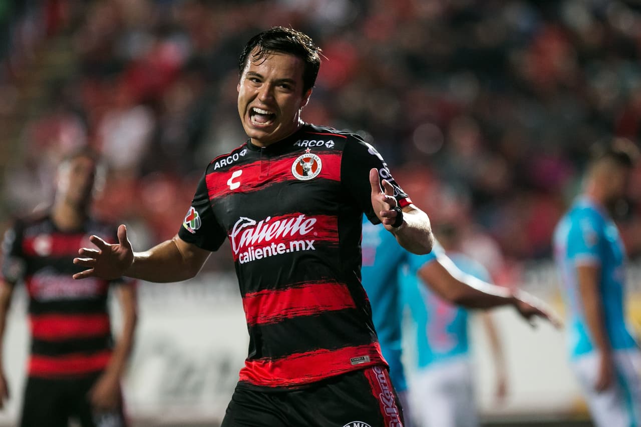 Desafortunadamente, la carrera de Torres 
<b>está plagada de altibajos</b> y solamente brilló en Houston Dynamo.