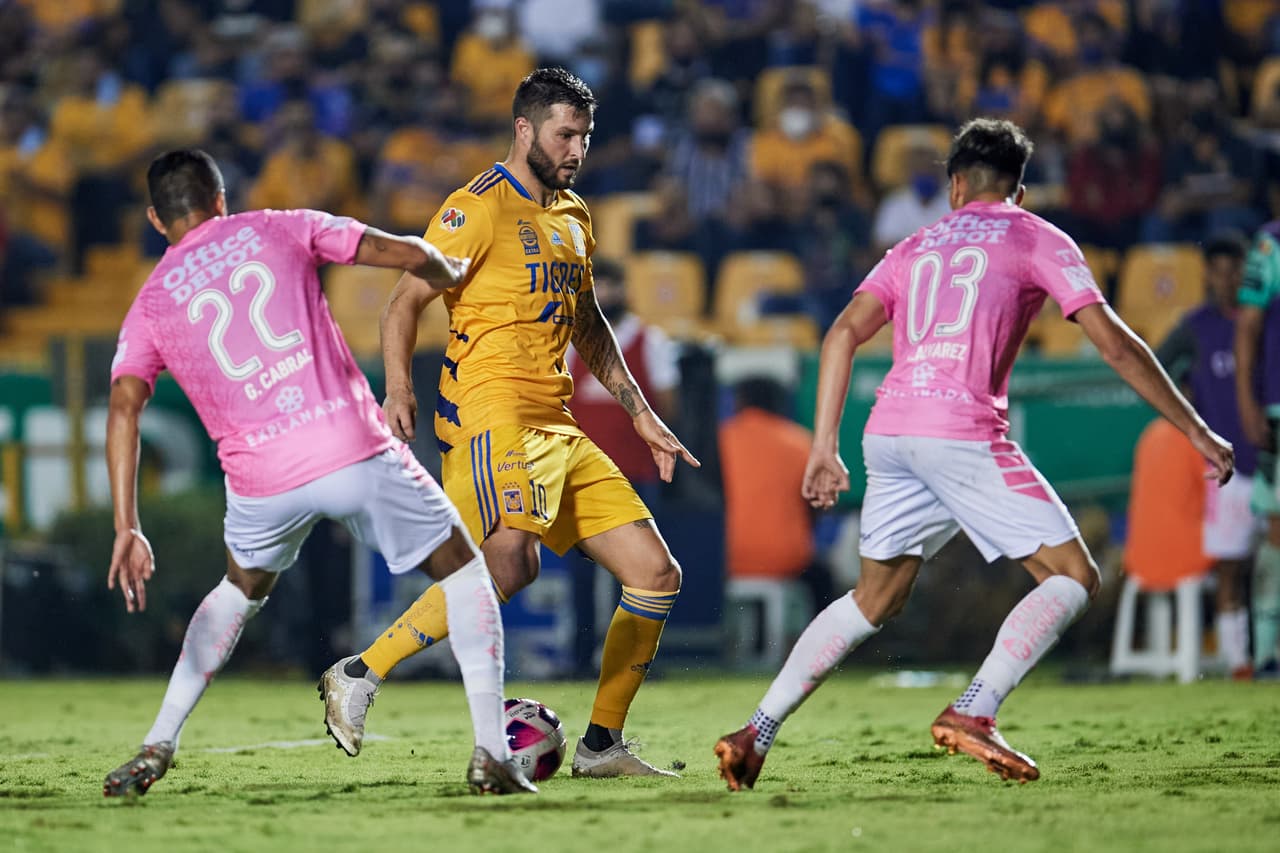 Luis Quiñones, Nico López y Juan Pablo Vigón fueron los responsables de la goleada de Tigres 3-0 sobre Pachuca.