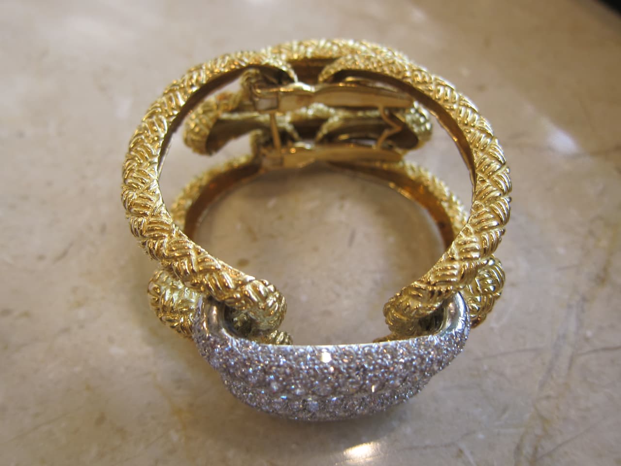 Todas estas prendas son propiedad de la misma persona.