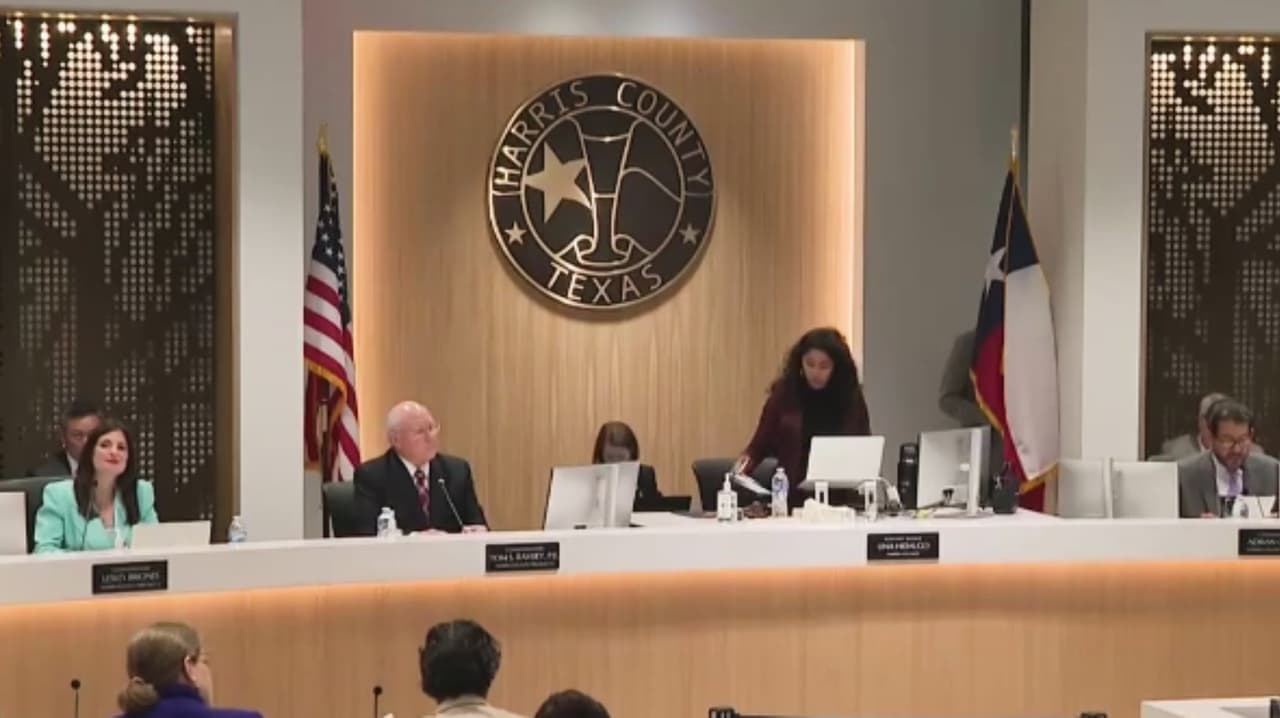 Impulsan debate sobre nuevas pautas de colaboración entre ICE y la Oficina del Sheriff del condado Harris