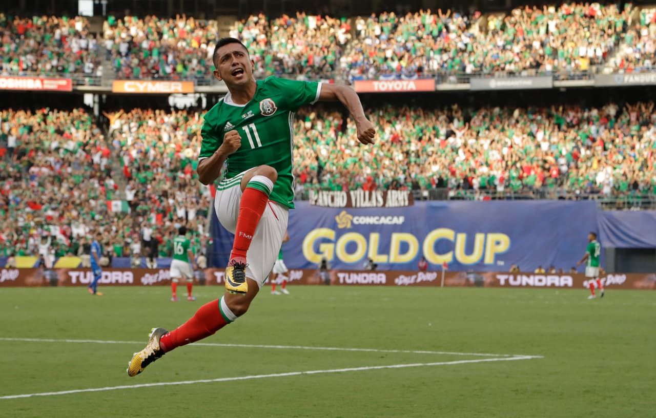 "Si lo dice Zlatan, nos reímos; lo dijo Chícharo... es una leyenda"