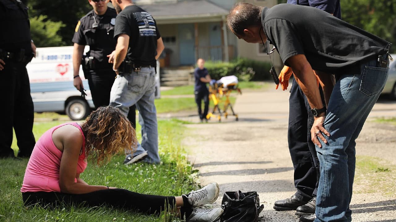 La policía de Prescott pide al público llamar al 911 en caso de sobredosis, ya que hay protección legal