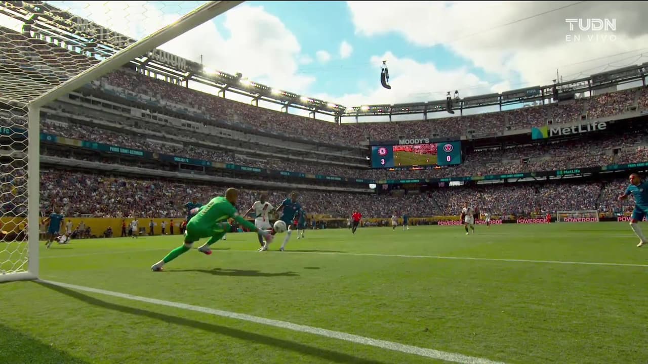 ¡Atajada enferma de Robert Sánchez! Dembélé no puede romper el cero para el PSG