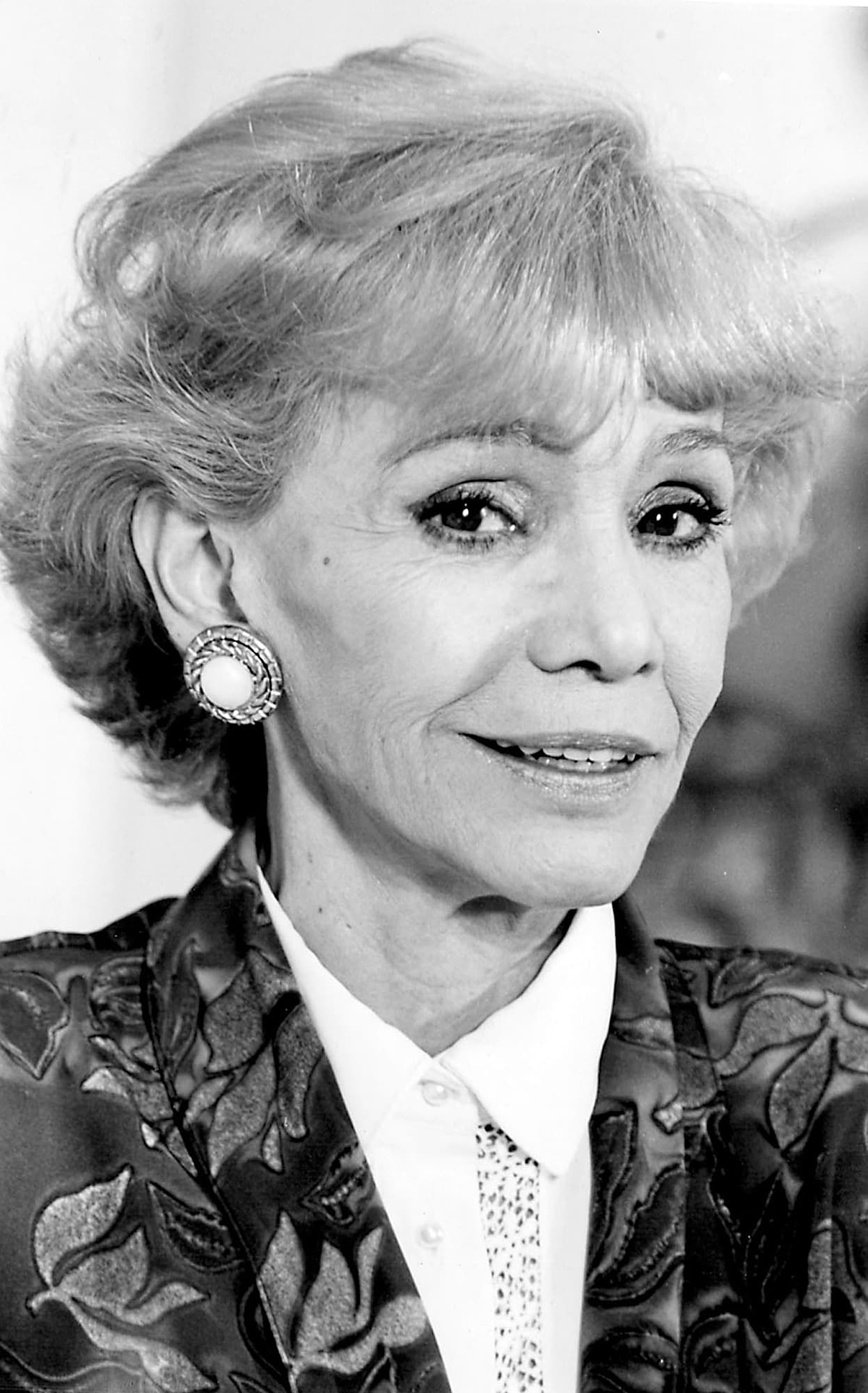 Muchos de sus compañeros actores asistieron a darle el último adiós.