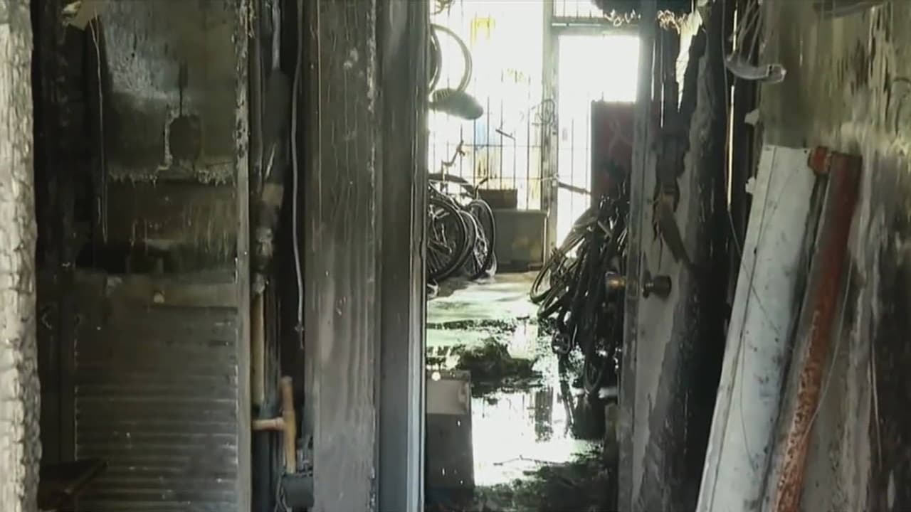 Incendio deja a varios negocios con pérdidas tras la posible explosión de una batería en la Pequeña Habana