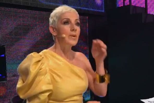 A tal grado que no pudo contener las lágrimas, aunque trató de disimularlas.