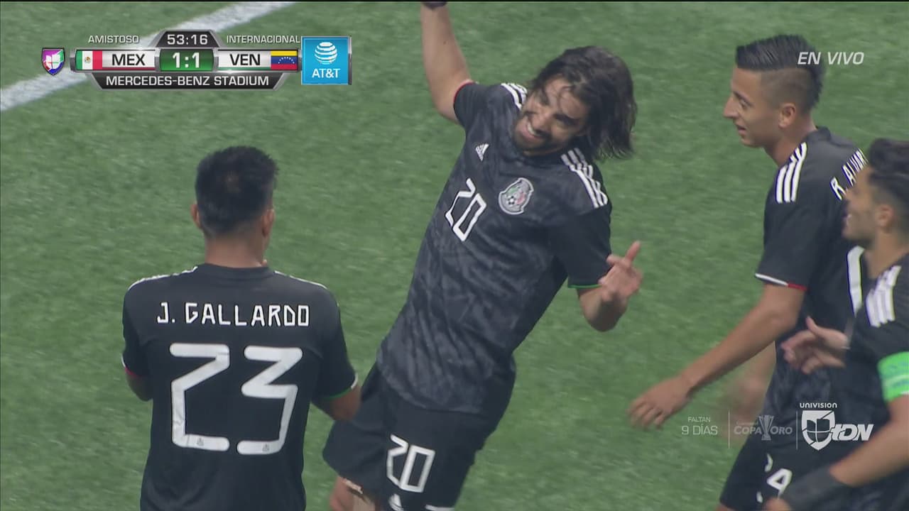 México le da la vuelta: Rodolfo Pizarro firma el 2-1 con ‘pase a la red’ de tres dedos