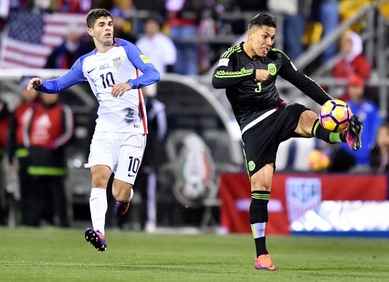 Carlos Salcedo entró al minuto 27 de juego y se acomodó pronto al ritmo de juego, al ubicarse en la defensa mexicana. En el segundo tiempo, incluso salvó a los visitantes de recibir el segundo gol. Calificación: 7