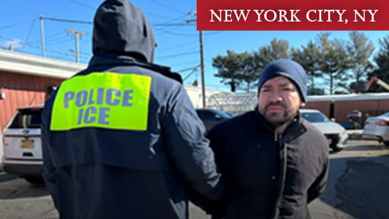 En la Ciudad de Nueva York, ICE reportó la 
<b>detención de Gilvecio Gómez Palacios.</b>
<br>
<br>El hondureño de 37 años fue 
<b>detenido por conducir en estado de ebriedad.</b>
<br>