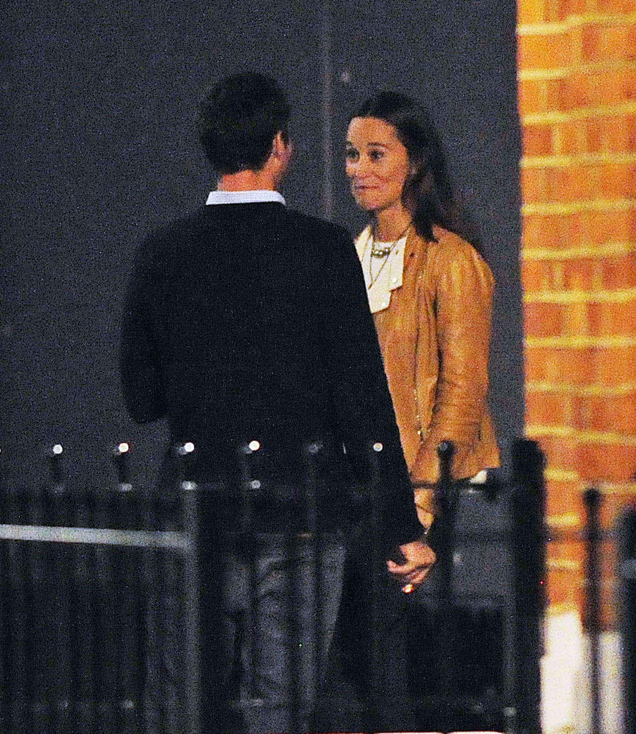 La hermana de la Duquesa de Cambridge estaba encantada con su plática.