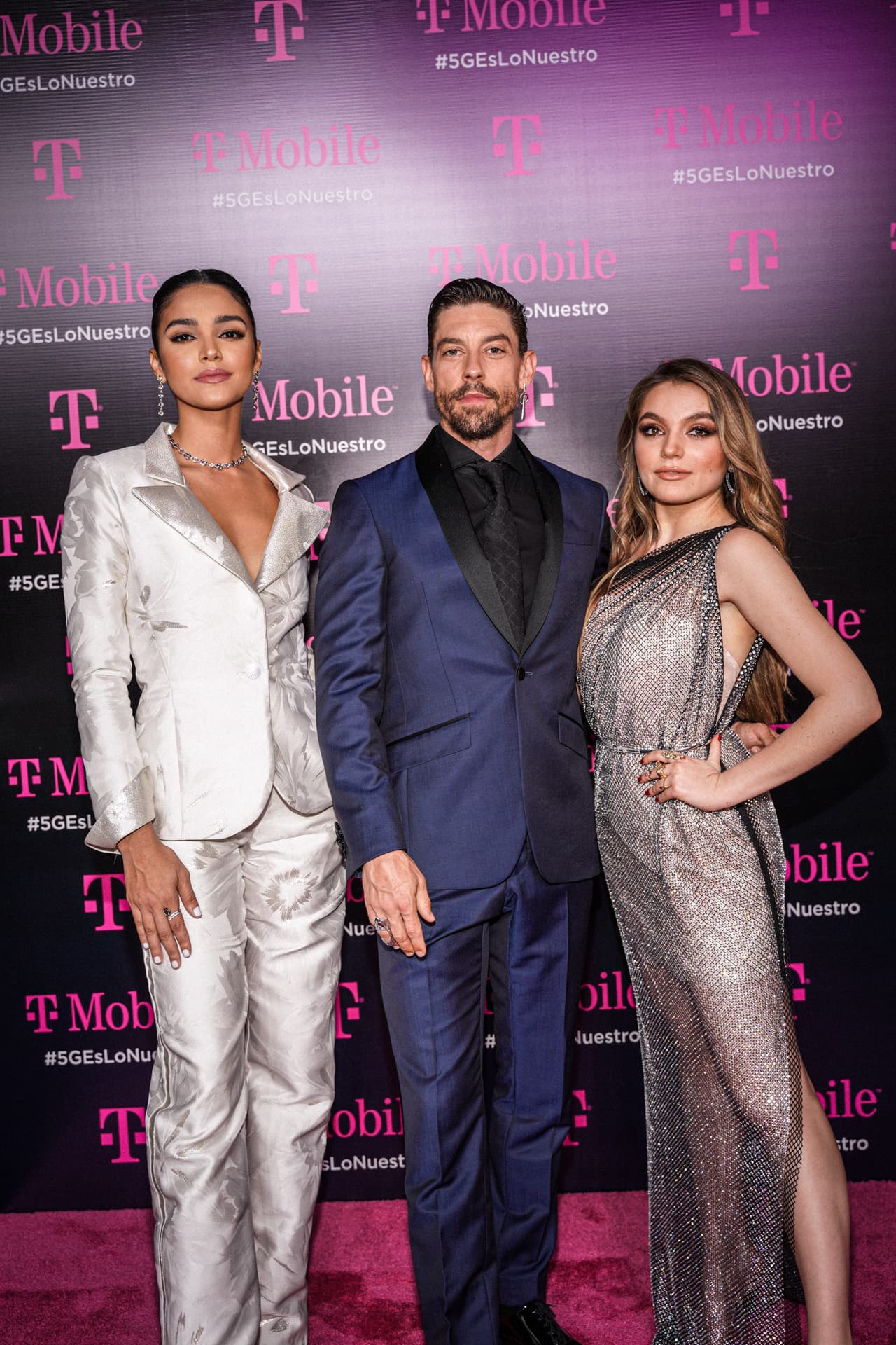 Los finalistas de la octava temporada de Mira Quien Baila All Stars fueron invitados a la 32 entrega de Premio Lo Nuestro.