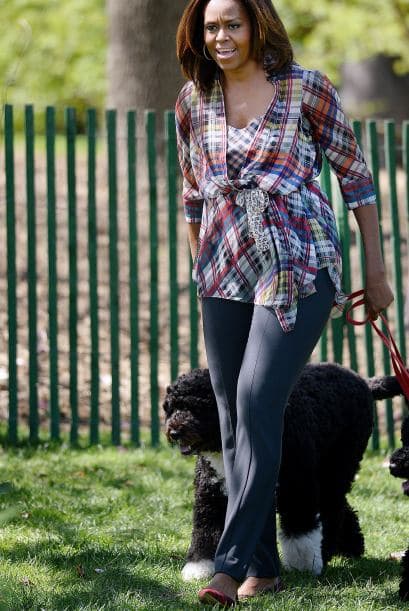 Michelle llegó con un atuendo muy casual y escoltada por los ejemplares más famosos de esta raza de perros. Mira también todos los beneficios de tener perros como los del presidente