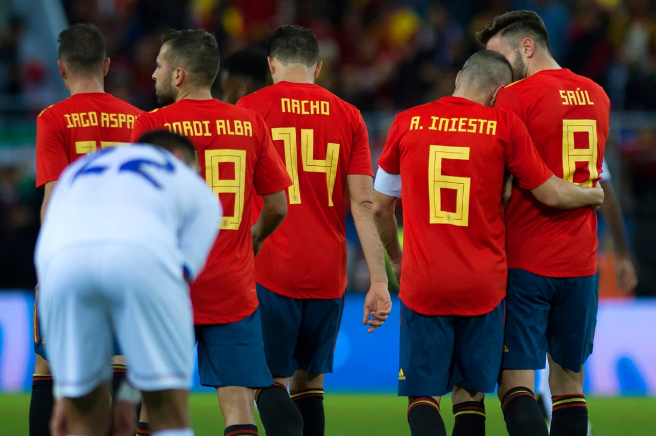 Tras el triunfo, España enfrentará a Ruia el próximo martes, mientras que Costa Rica lo hará ante Hungría.