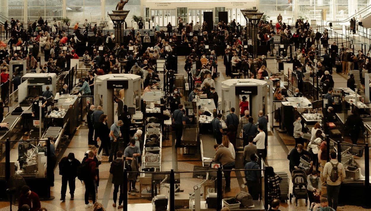 Guía para no perder la cabeza (ni el vuelo) en las fiestas de fin de año