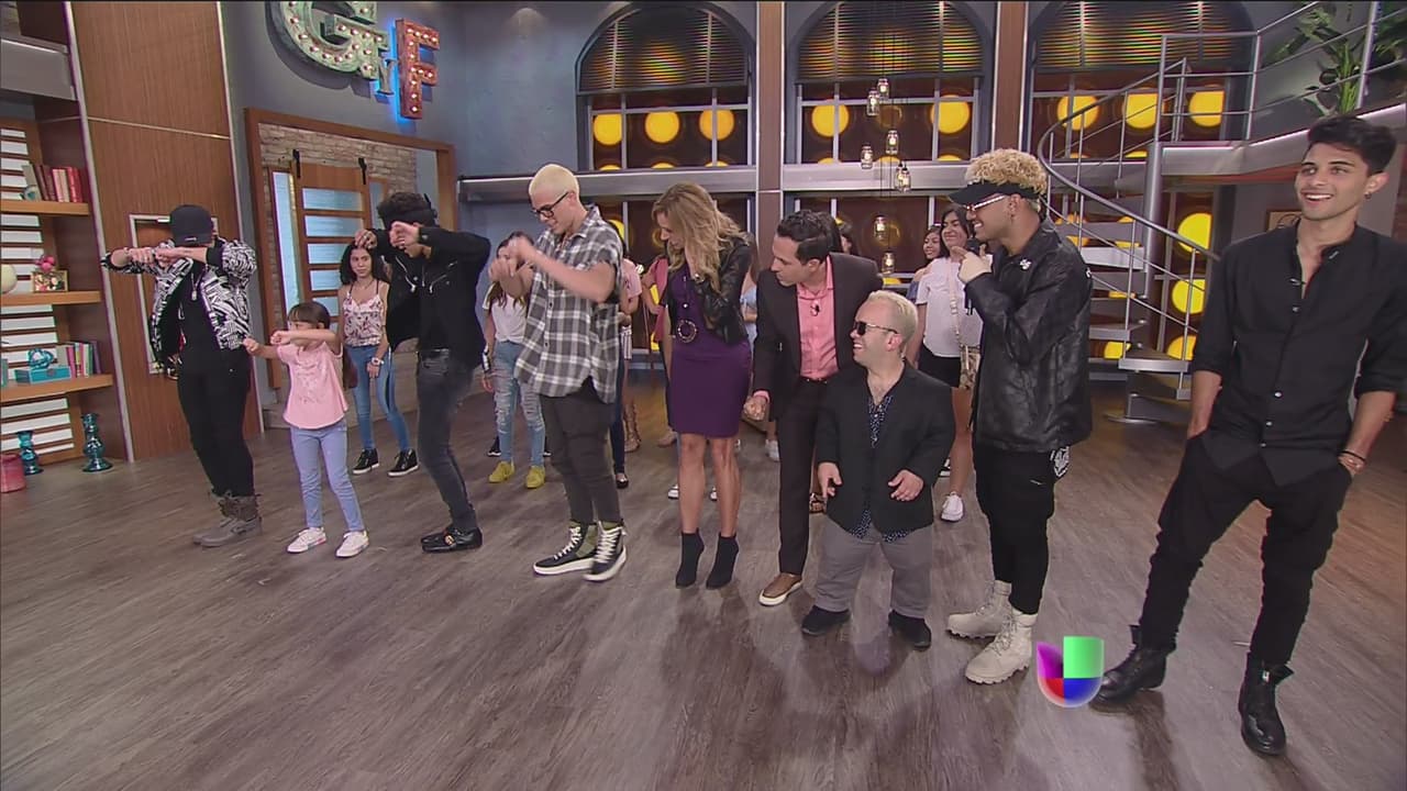 Y para despedirse del programa Christopher, Richard, Erick, Joel y Zabdiel pusieron a bailar a todos en el foro su nuevo sencillo 'Se vuelve loca'.