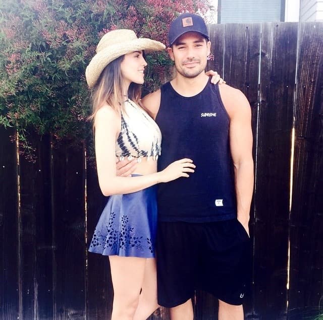 Los dos se conocieron en el set de
<b>'From Dusk Till Dawn'</b>, serie de televisión en la que trabajaron juntos.