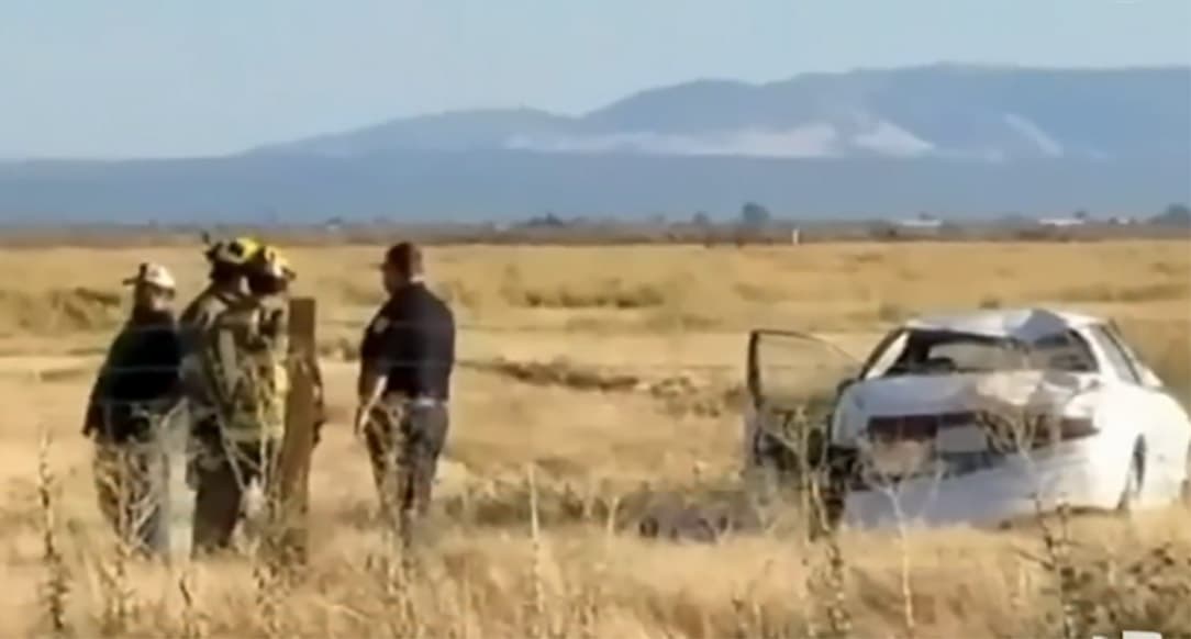 <b>Julio</b>: 
<a href="https://www.univision.com/los-angeles/kmex/noticias/accidentes/arrestan-a-joven-que-conducia-ebria-y-transmitiendo-en-vivo-el-accidente-en-el-que-murio-su-hermana">Obdulia Sánchez fue detenida en Merced, California</a>, bajo cargos por homicidio vehicular. La joven presuntamente conducía bajo la influencia del alcohol y además iba grabando en su teléfono cuando perdió el contro de su carro y se accidentó. La mujer publicó en vivo el desenlace del choque que cobró la vida de su hermanita y dejó a otra menor herida.