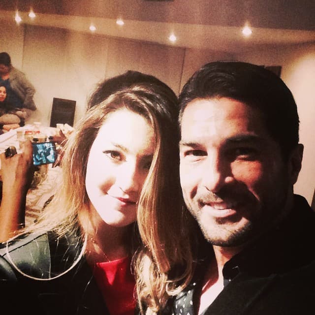 Finalmente, dijo que teniendo a Arturo Carmona, Alicia Villarreal y Cruz Martínez se siente "
<b>más fuerte, respaldada y empoderada</b> para seguir apoyando a las mujeres y no se queden calladas".