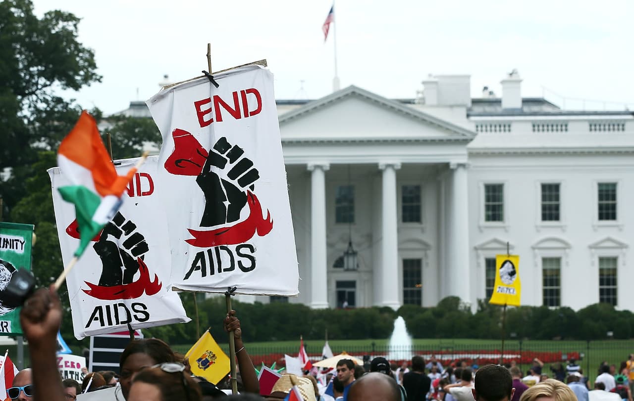Cómo poner fin a la epidemia de VIH en las comunidades latinas: creemos conciencia y trabajemos juntos