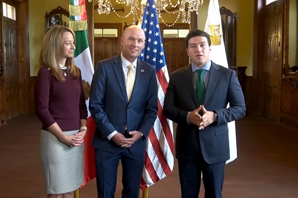 "Fue un honor tener una reunión de gobernador a gobernador con Samuel García para discutir las mejores prácticas y la futura colaboración", escribió Cox a través de sus redes sociales.