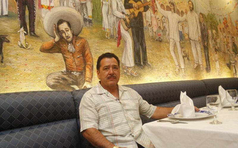 Ernesto Infante, sobrino del ídolo, se ha dedicado a ser su biógrafo autorizado por la familia y hasta la fecha ha publicado tres libros sobre su célebre tío, siendo considerado la única autoridad que hay sobre el tema.