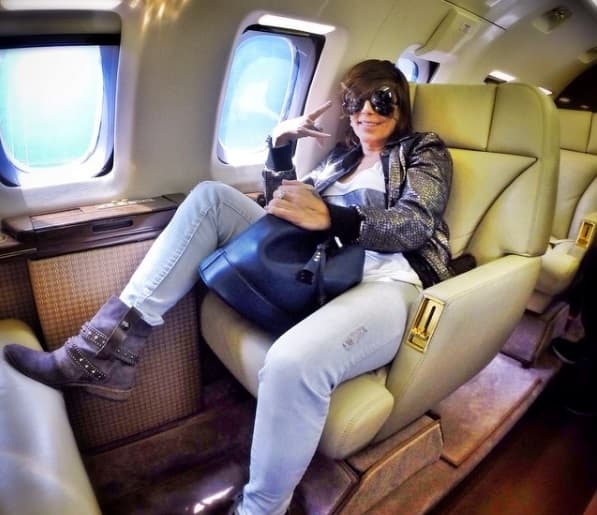 Recuerda que para viajar lo mejor es estar cómodo y La Guzmán te pone el ejemplo.