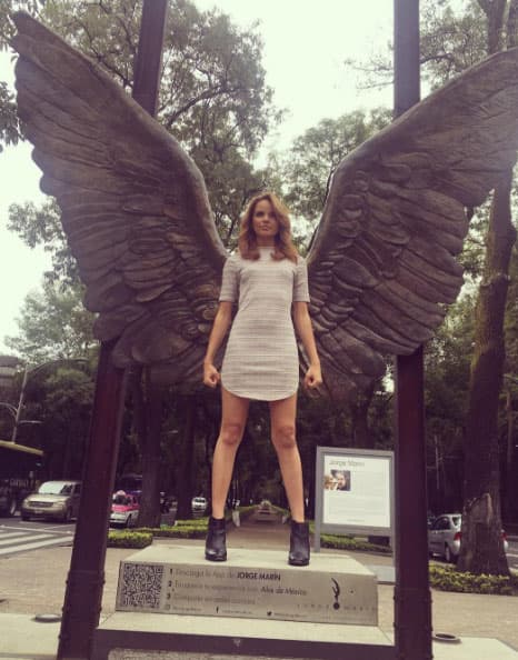 Leslie Grace ahora es un angelito en la Ciudad de México