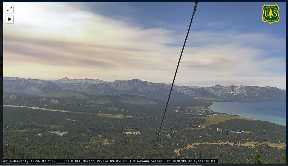 <a href="https://www.fs.usda.gov/ltbmu/" target="_blank">Lake Tahoe Basin</a>: El humo del 
<a href="https://inciweb.nwcg.gov/incident/7165/" target="_blank">incendio Fork </a>" se está desplazando hacia la cuenca Tahoe y ahora es visible en las áreas de comienzo de los senderos de Emerald Bay, Tallac y Eagle Falls", informaron las autoridades del USFS.